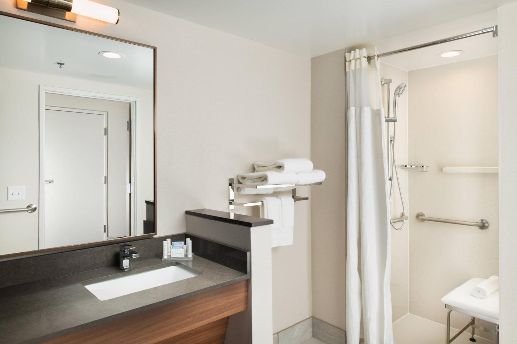 Fairfield & By Marriott 3* Athens