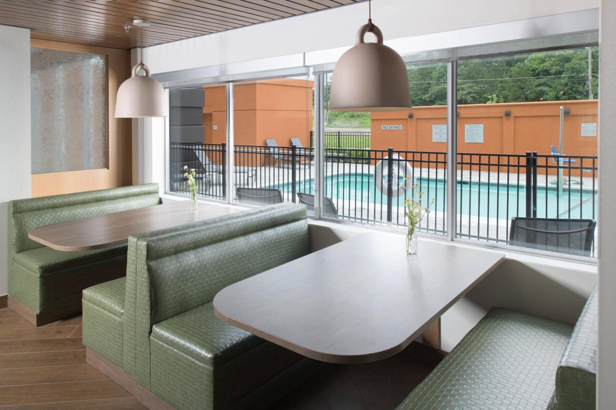 Fairfield & By Marriott 3*